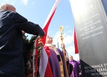 Gdańsk dziękuje za dary Opatrzności Bożej pomnikiem