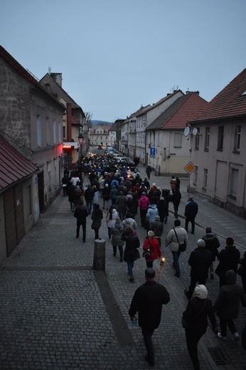 Droga Krzyżowa ulicami miast - Świebodzice