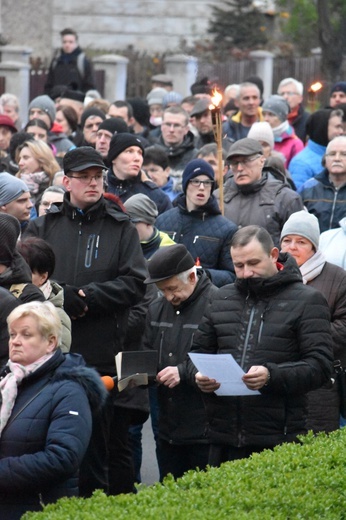 Droga Krzyżowa ulicami miast - Świebodzice