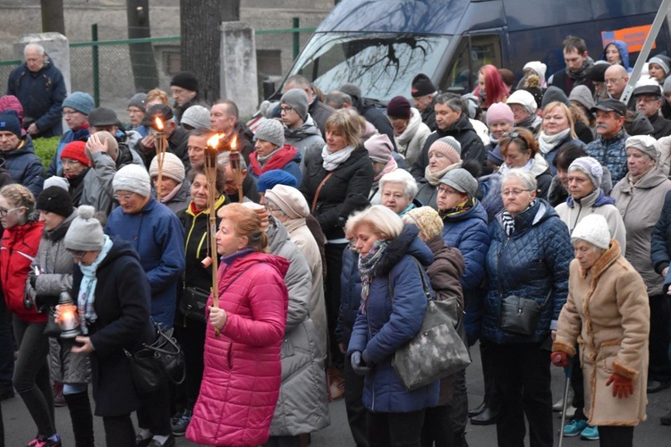 Droga Krzyżowa ulicami miast - Świebodzice