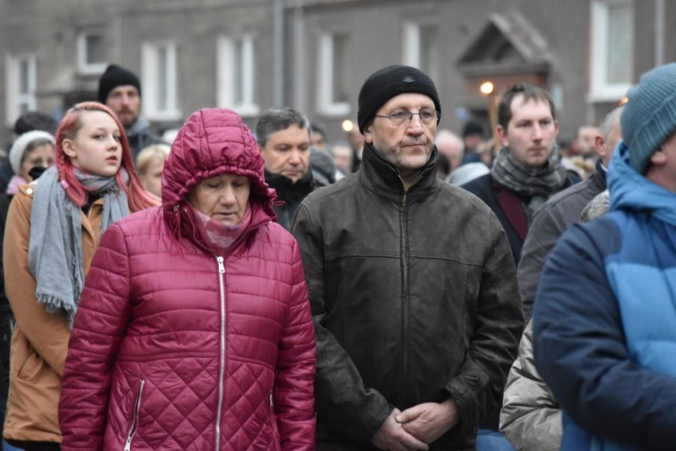 Droga Krzyżowa ulicami miast - Świebodzice