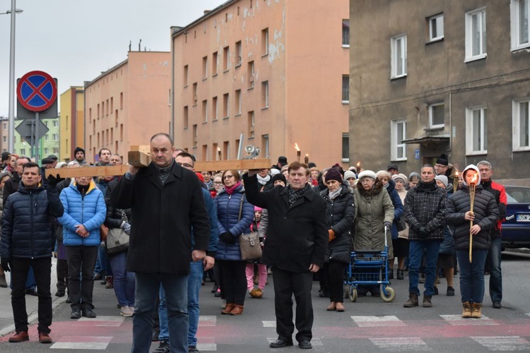 Droga Krzyżowa ulicami miast - Świebodzice