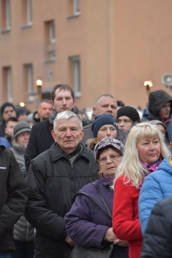 Droga Krzyżowa ulicami miast - Świebodzice