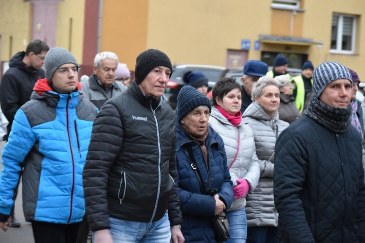 Droga Krzyżowa ulicami miast - Świebodzice