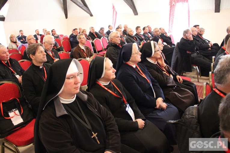 Sesja robocza I Synod Diecezji Zielonogórsko-Gorzowskiej - cz. II