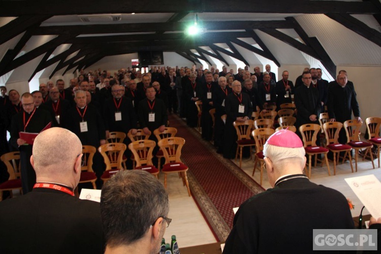 Sesja robocza I Synod Diecezji Zielonogórsko-Gorzowskiej - cz. II