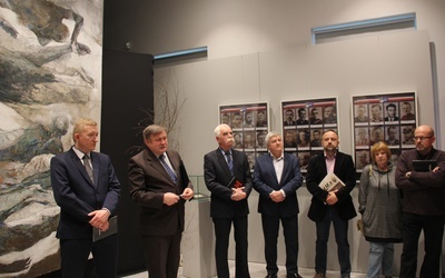 W Muzeum otwaro wystawę przyblizającą skierniewiczan zamordowanych przez Sowietów.