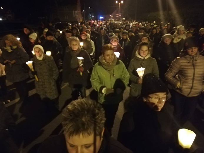 Droga Krzyżowa ulicami miast - Stronie Śląskie