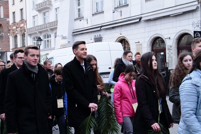 Niedziela Palmowa z udziałem młodzieży w Krakowie 2019