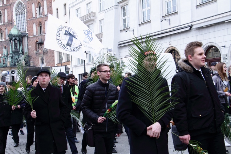 Niedziela Palmowa z udziałem młodzieży w Krakowie 2019