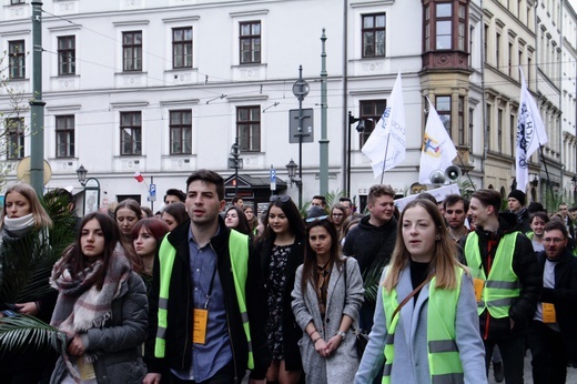 Niedziela Palmowa z udziałem młodzieży w Krakowie 2019