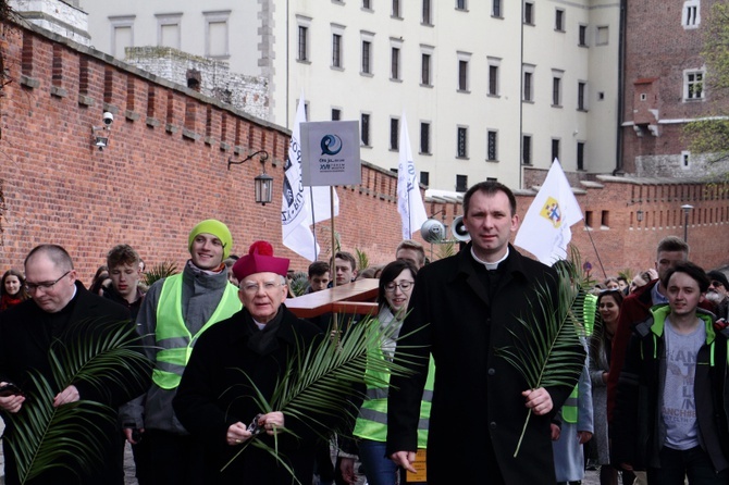 Niedziela Palmowa z udziałem młodzieży w Krakowie 2019