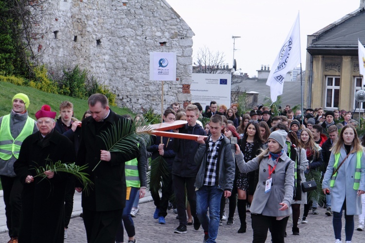 Niedziela Palmowa z udziałem młodzieży w Krakowie 2019