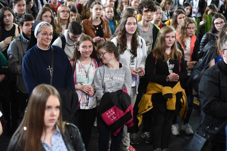 Tarnów. Niedziela Palmowa młodych. Zawiązanie wspólnoty