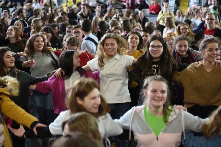 Tarnów. Niedziela Palmowa młodych. Zawiązanie wspólnoty