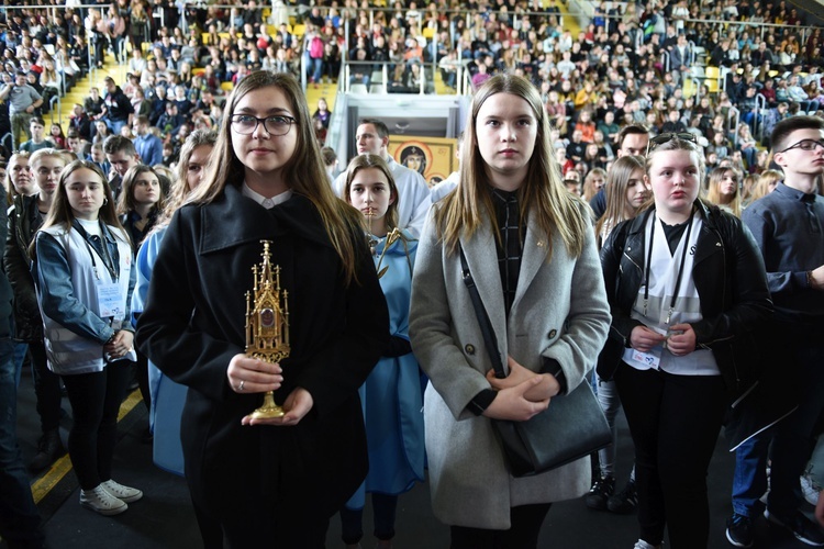 Tarnów. Niedziela Palmowa młodych. Zawiązanie wspólnoty