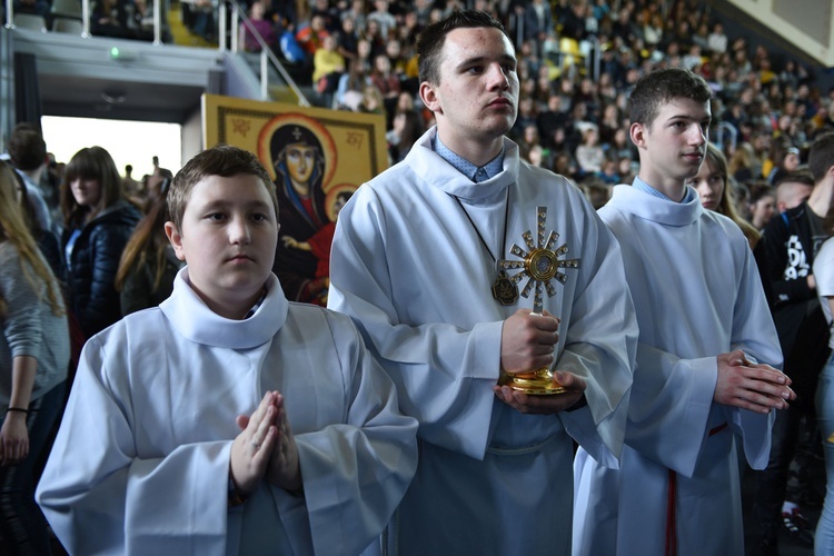 Tarnów. Niedziela Palmowa młodych. Zawiązanie wspólnoty