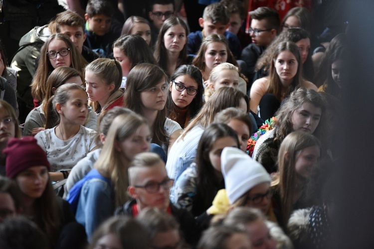 Tarnów. Niedziela Palmowa młodych. Zawiązanie wspólnoty