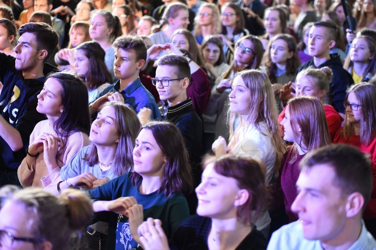 Tarnów. Niedziela Palmowa młodych. Zawiązanie wspólnoty