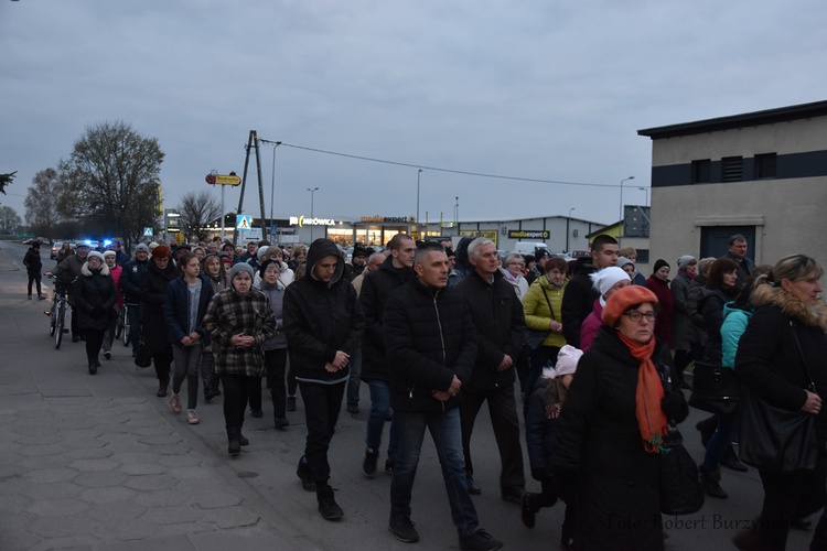 Spektakl i Droga Krzyżowa w Witnicy