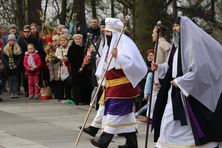 Rozpoczęły się obchody Chwalebnego Misterium Męki Pańskiej