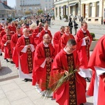 Niedziela Palmowa młodych w Bielsku-Białej 2019 - procesja do katedry