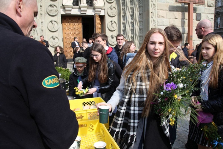 Niedziela Palmowa młodych w Bielsku-Białej 2019 - Msza Święta