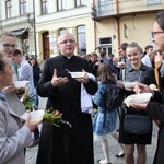 Niedziela Palmowa młodych w Bielsku-Białej 2019 - Msza Święta