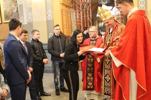 Niedziela Palmowa młodych w Bielsku-Białej 2019 - Msza Święta