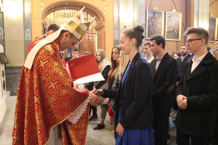 Niedziela Palmowa młodych w Bielsku-Białej 2019 - Msza Święta