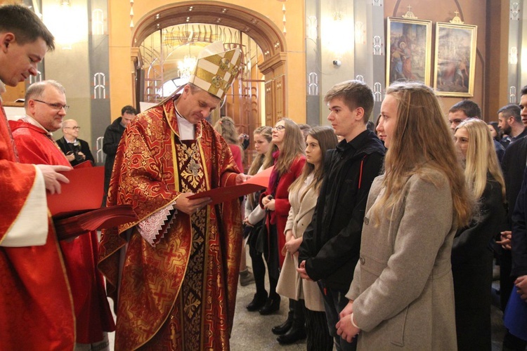 Niedziela Palmowa młodych w Bielsku-Białej 2019 - Msza Święta