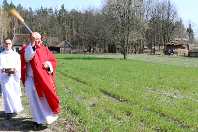 Niedziela Palmowa w radomskim skansenie