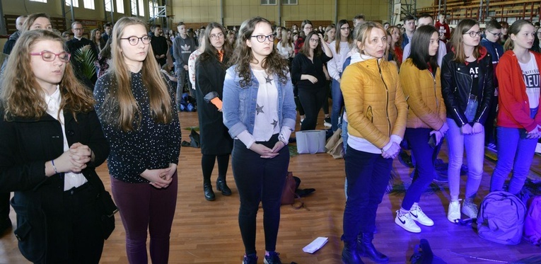 Niedziela Palmowa młodych diecezji płockiej