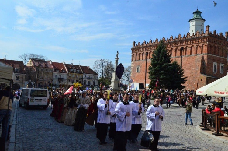 Niedziela Palmowa młodych w Sandomierzu 