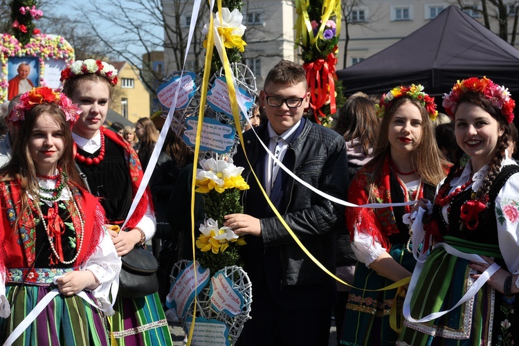 Niedziela Palmowa w Łowiczu - cz.2 