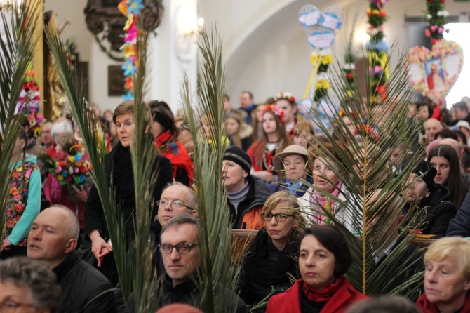 Niedziela Palmowa w Łowiczu - cz.2 