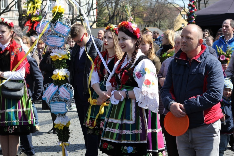 Niedziela Palmowa w Łowiczu - cz.2 