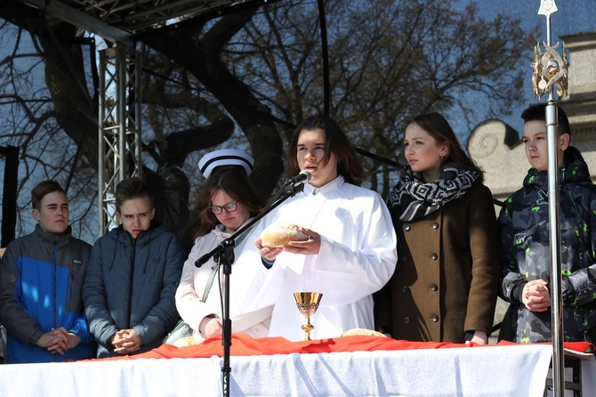 Niedziela Palmowa w Łowiczu - cz.2 