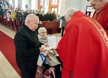 Małżonkowie z papieskim odznaczeniem 