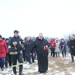 Poświęcenie krzyża w Biegonicach