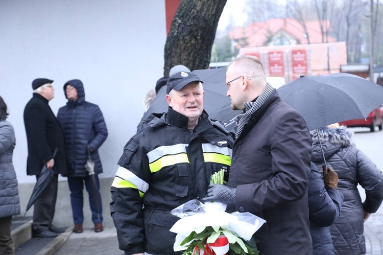 Poświęcenie krzyża w Biegonicach