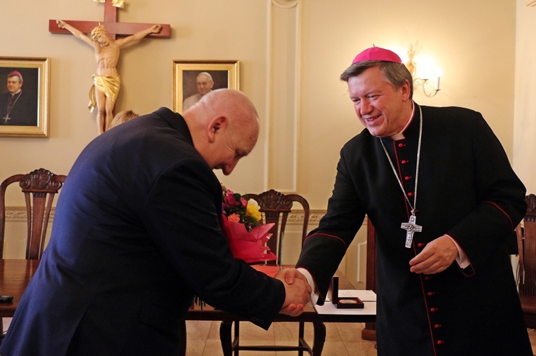 Miejskie wyróżnienia dla ludzi Kościoła wrocławskiego