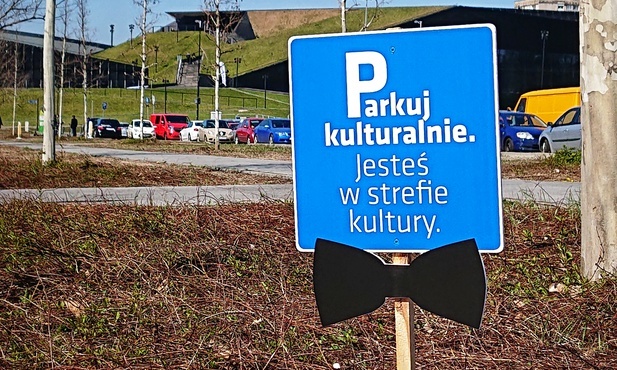 Parkowanie w Katowicach: gdzie zostawić auto w Strefie Kultury?