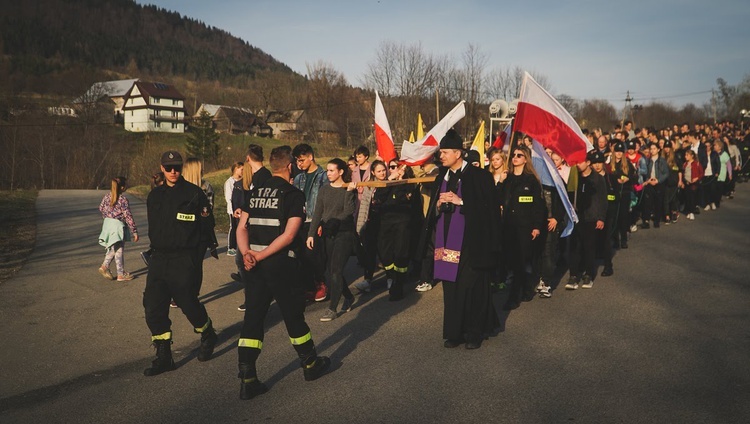 Okręgowa Droga Krzyżowa w Jurkowie