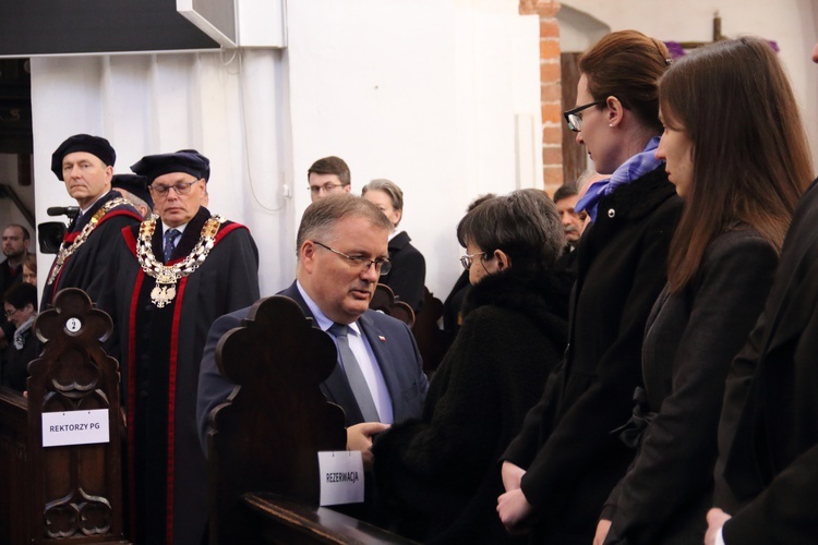 Msza św. pogrzebowa prof. Jacka Namieśnika