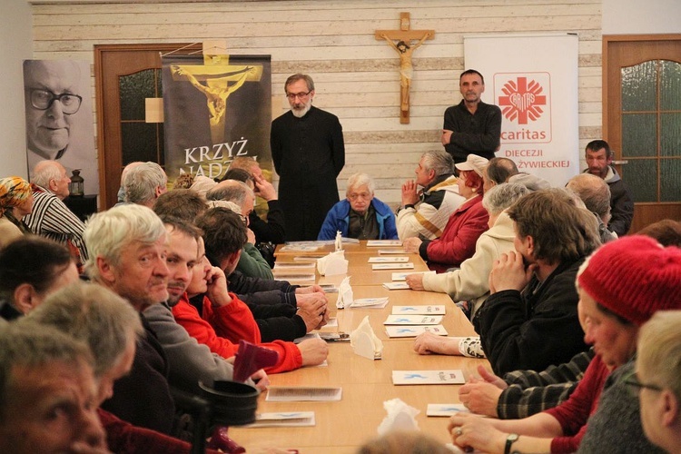 Wieczernik dla ubogich, samotnych i potrzebujących