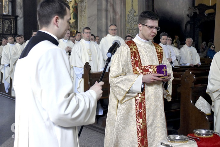 Msza Krzyżma Świętego w świdnickiej katedrze