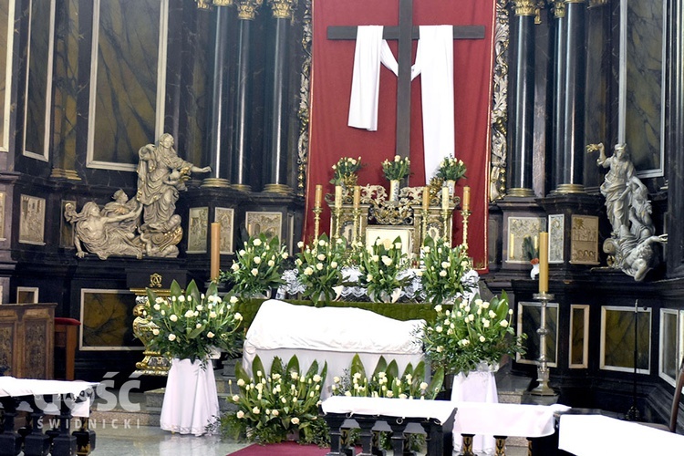 Msza Krzyżma Świętego w świdnickiej katedrze