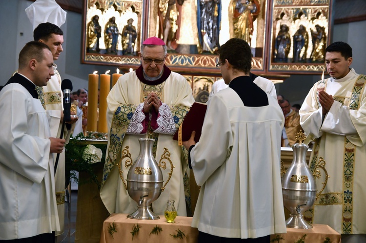 Msza Krzyżma w koszalińskiej katedrze