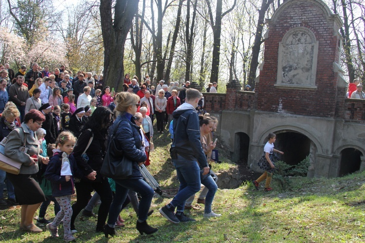 Chwalebne Misterium Męki Pańskiej w Piekarach - Wielki Czwartek